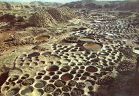 À Fachi (Niger), la lixiviation des sables est attestée depuis le XVIIIe siècle et reste encore pratiquée aujourd'hui.
